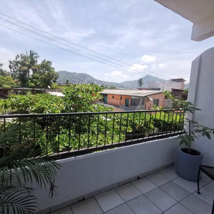 1 Bedroom Apt With Ac , Tv , Wi-Fi Near Dt And Beach Zihuatanejo Exterior photo