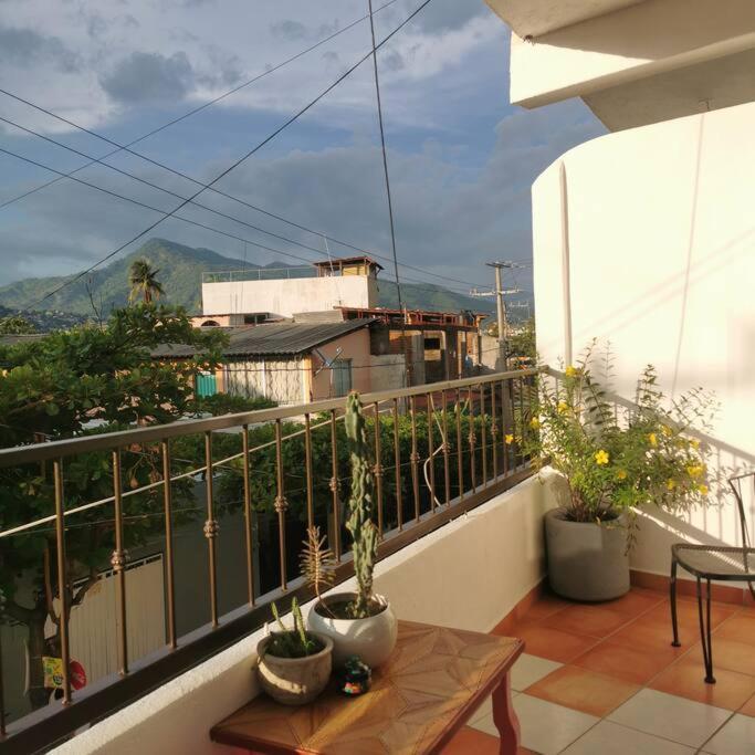 1 Bedroom Apt With Ac , Tv , Wi-Fi Near Dt And Beach Zihuatanejo Exterior photo