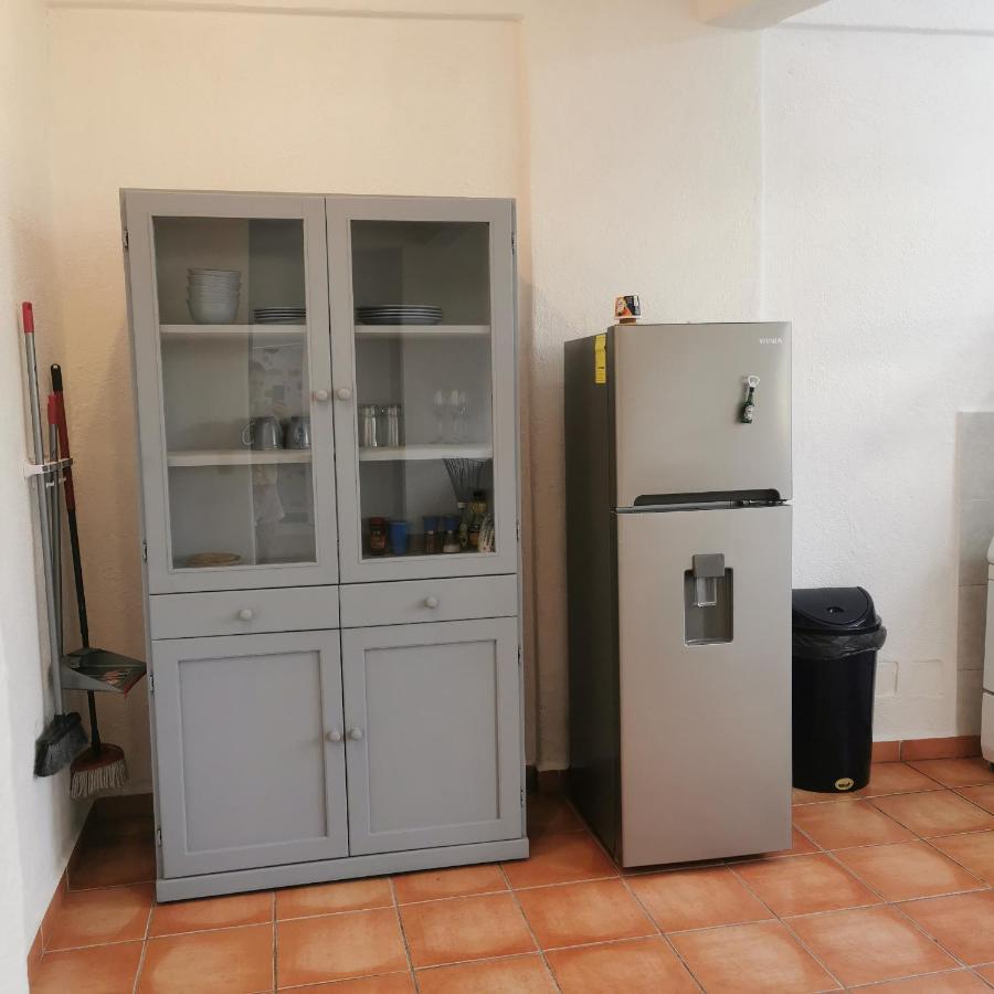 1 Bedroom Apt With Ac , Tv , Wi-Fi Near Dt And Beach Zihuatanejo Exterior photo