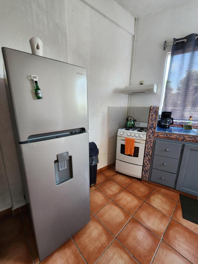 1 Bedroom Apt With Ac , Tv , Wi-Fi Near Dt And Beach Zihuatanejo Exterior photo